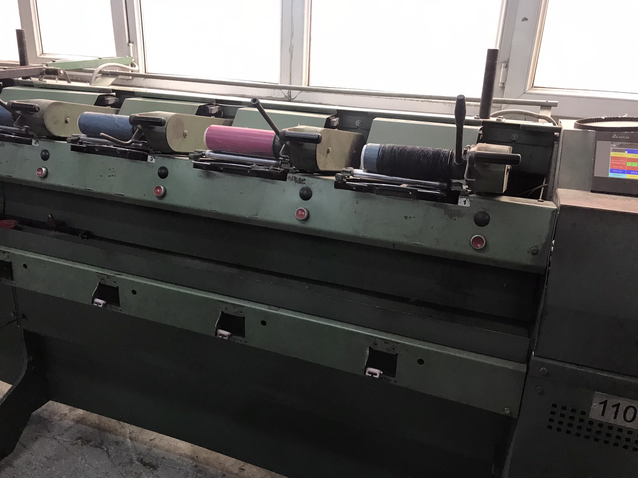 8 gözlü İPLİK aktarma makinesi